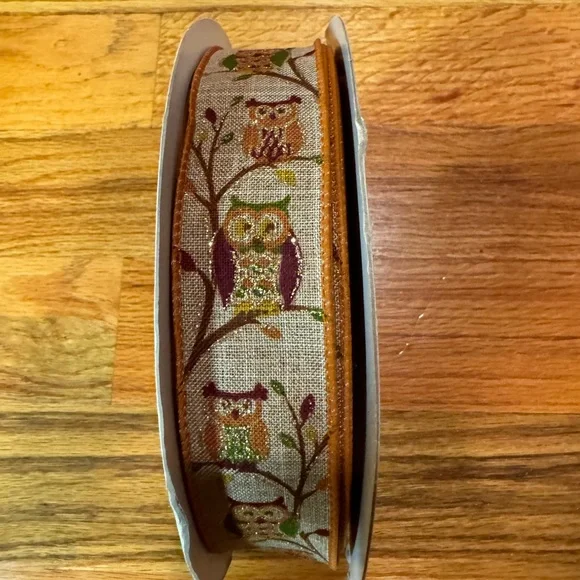New 50 Yard Roll of Fall Owl Wired Ribbon 1.5 Inches Wide - Picture 1 of 3
